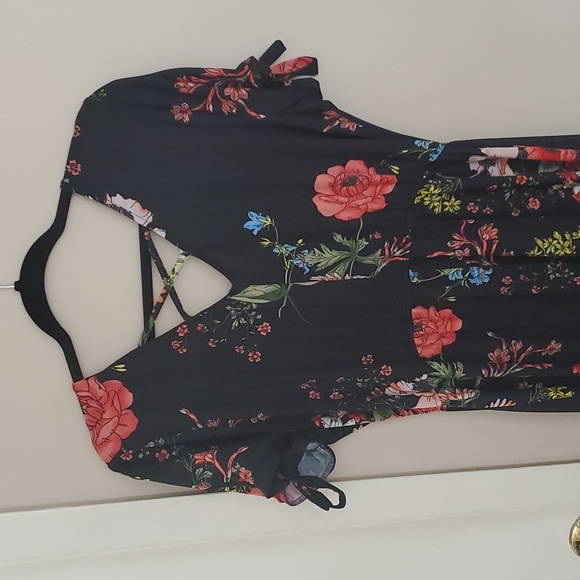 Flower Maxi Dress - Picture 4 of 5